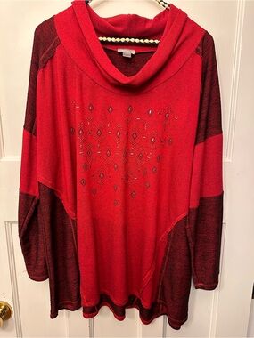⭐️ Avenue Red Cowl Neck Tunic with Burgundy Panels and Stud Detail